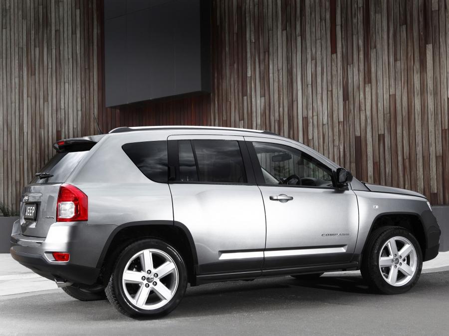  Jeep Compass 2012 года  (AU) (фото 9 из 16)